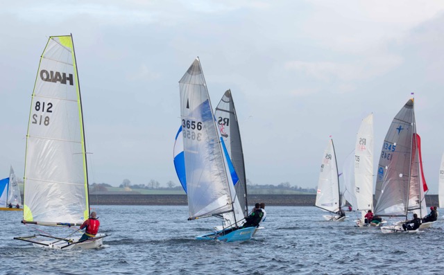 Halo outshines 104-boat fleet in Draycote’s light airs